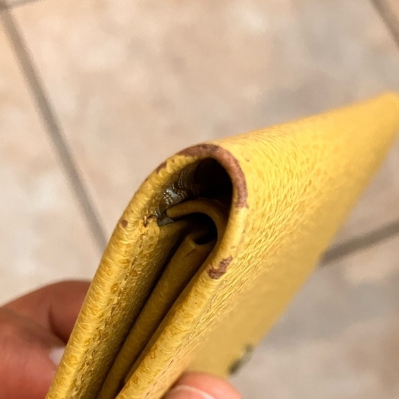 VINTAGE Gold Yellow Baronet Checkbook Wallet Cowhide Leather Snap Retro 80s - Picture 10 of 13